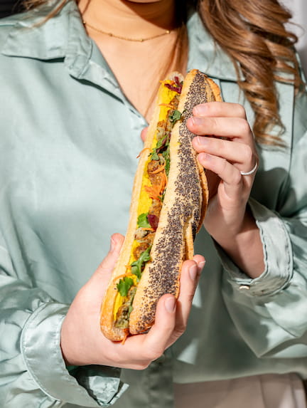 Sandwichs, Salades, Plats à réchauffer et Desserts