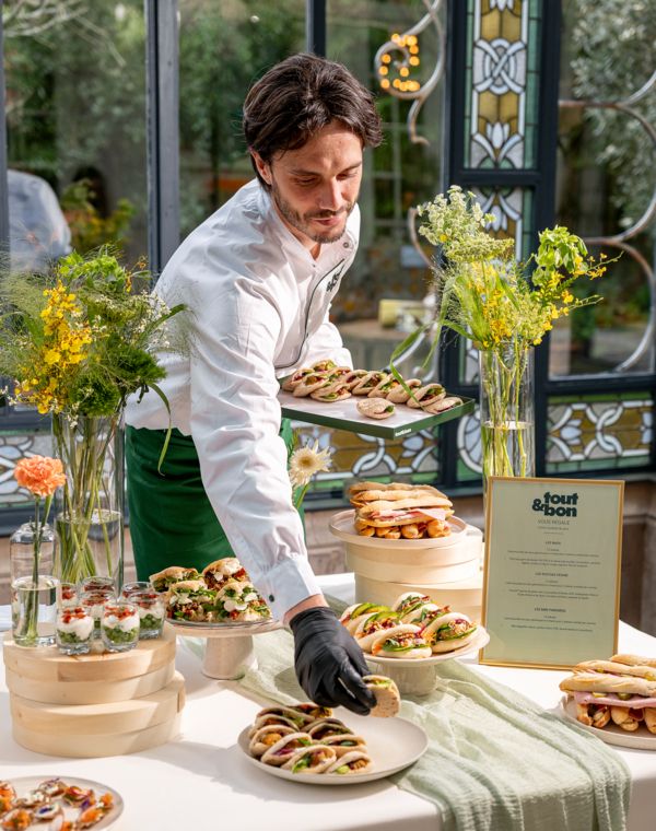 Image de MAITRE D'HOTEL À L’HEURE